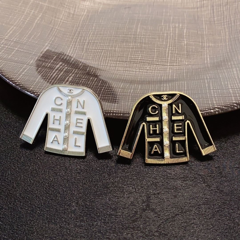 Ch**el brooches